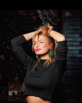 Интимное свидание с блядью Женевьева (24 лет)