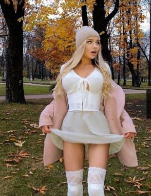 Развратная шлюха Даша