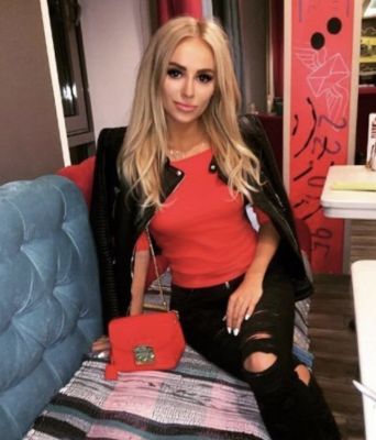 Интимное свидание с блядью Аиша (30 лет)